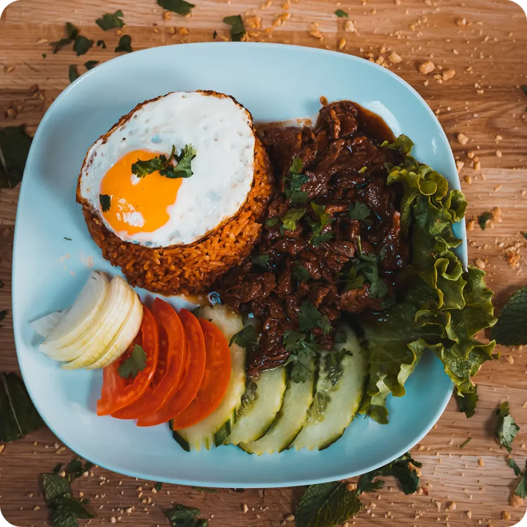 Optimisation SEO restaurant Lyon cuisine du monde - Photo culinaire pro